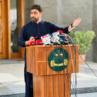 معاونِ داخلہ کا کہنا ہے کہ کوئٹہ شہر میں ٹریفک کا نظام مکمل طور پر رواں دواں ہے