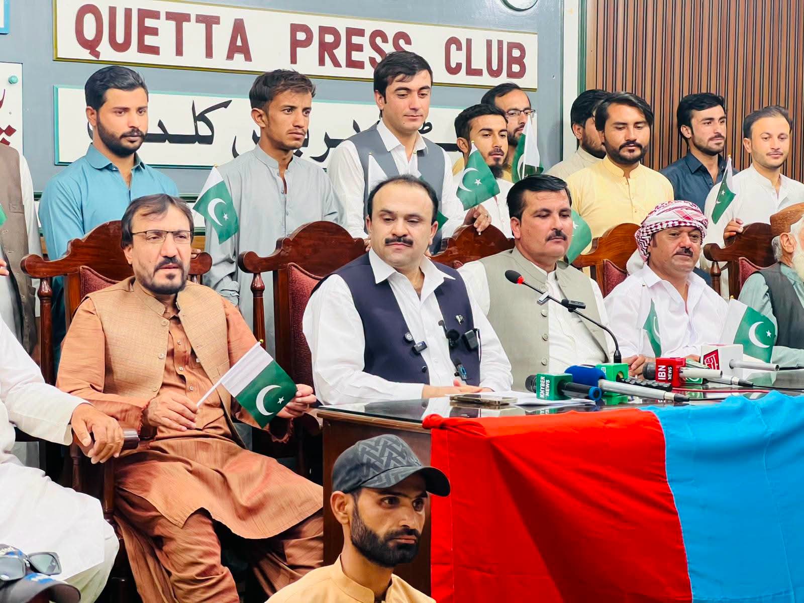 پاکستان ورکرز پارٹی کے چیئرمین خدائے دوست کاکڑ کی کوئٹہ پریس کلب میں پریس کانفرنس